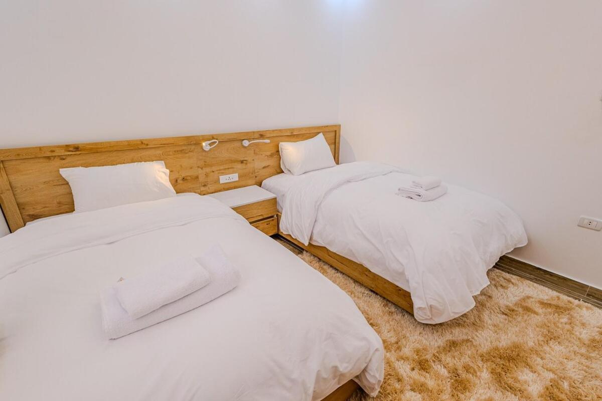 Chic Cozy Retreat With Jacuzzi Next To Auc * Cairo